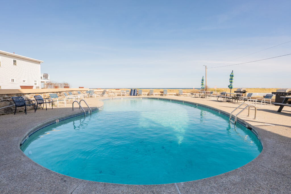 Sea View Inn Oceanfront pool view room